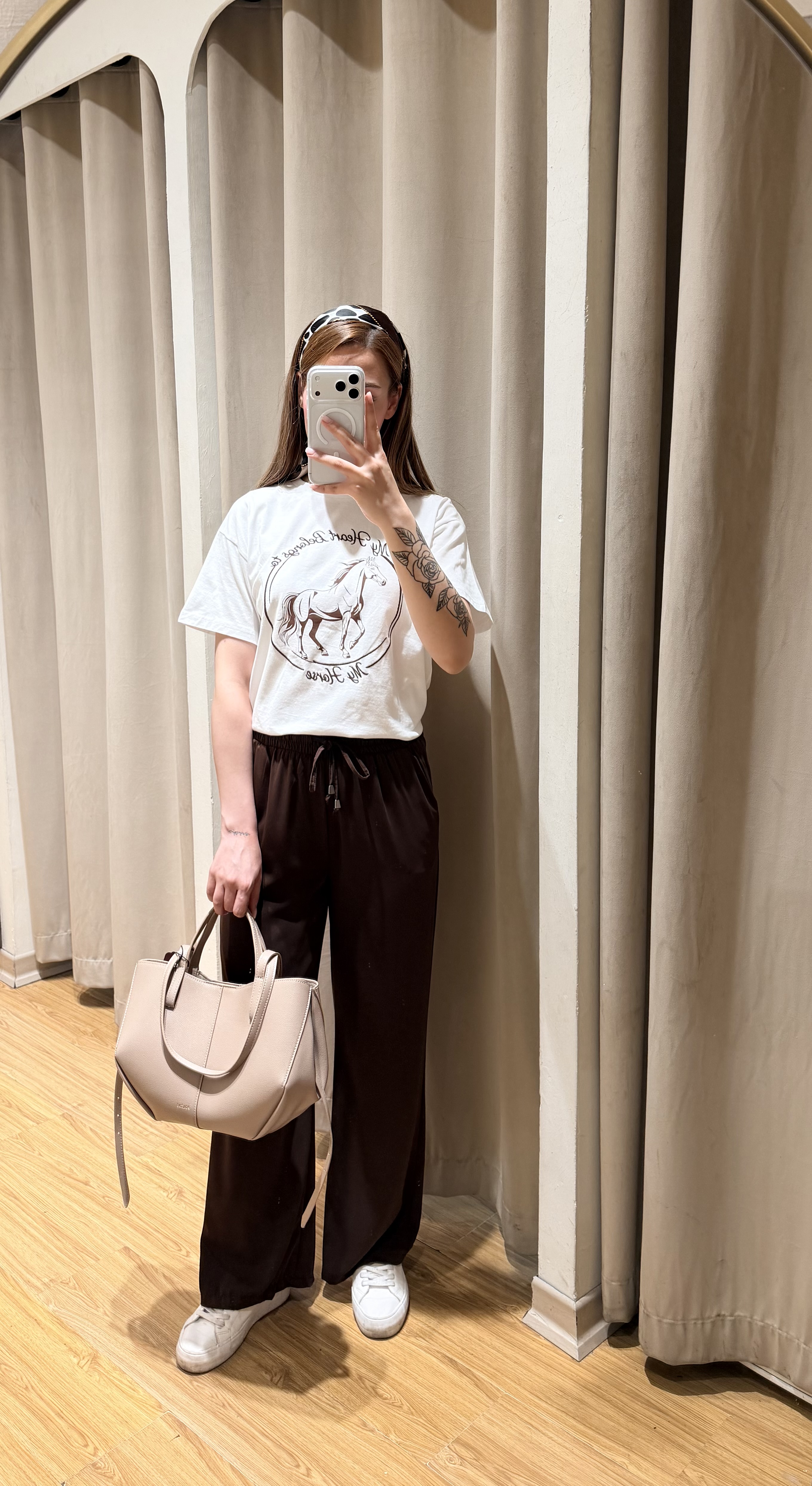 تیشرت طرح اسب